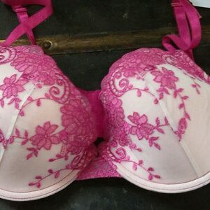 NWOT vintage Y2K Dereon Pink Lacey Bra Size 36D